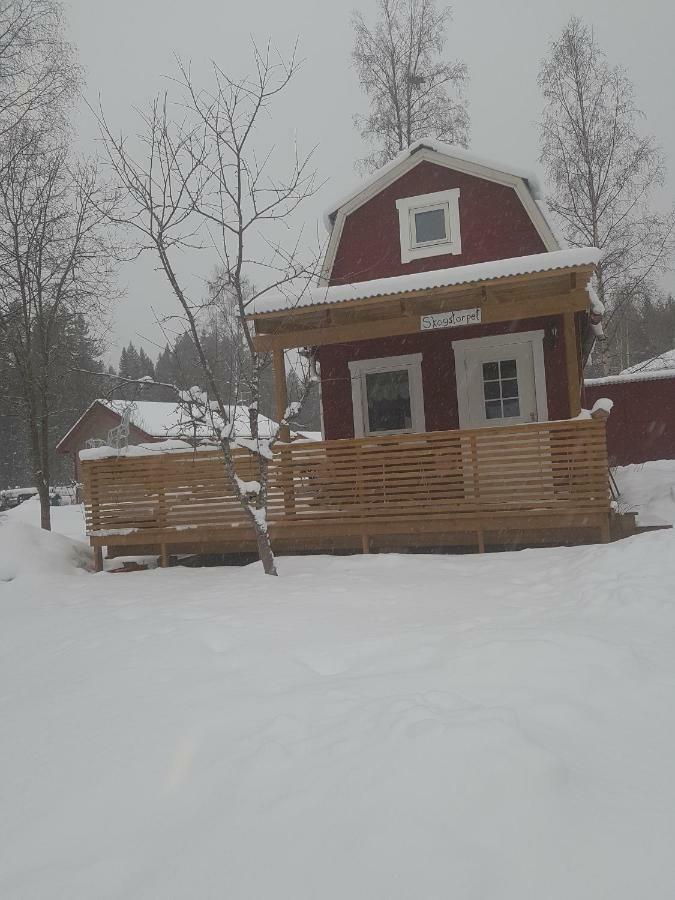 Hyttingsfabodstugor Borlänge Extérieur photo